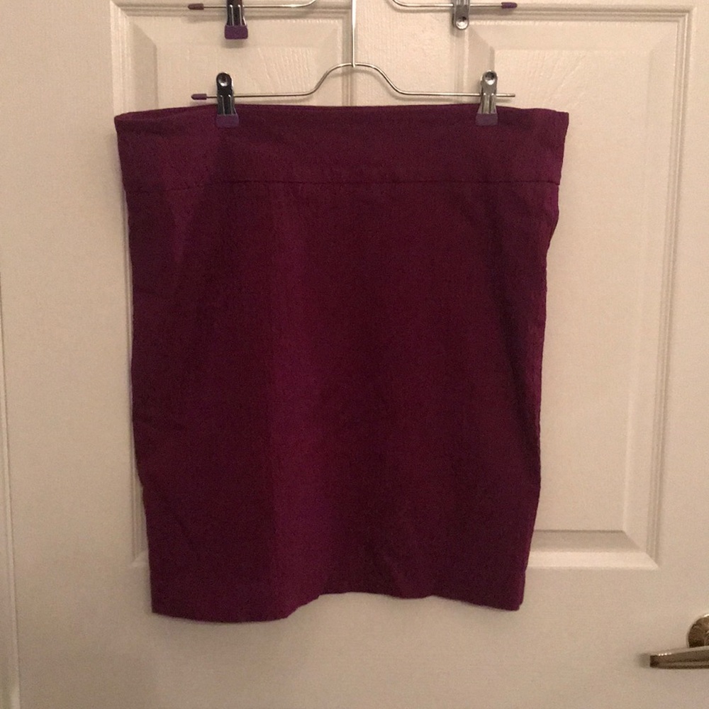 Fuchsia pencil skirt